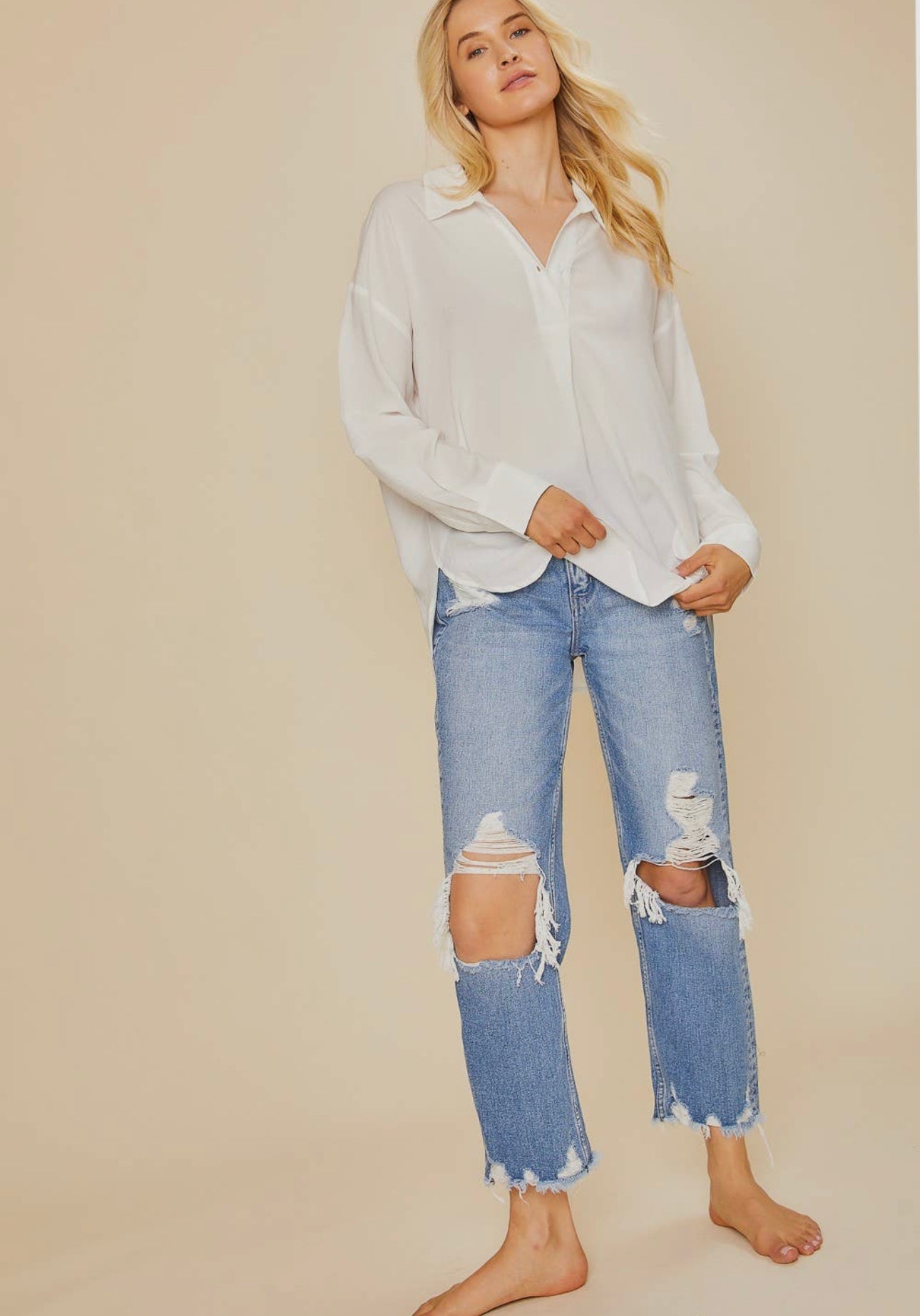 Sutton Distressed High Waisted Jeans (XL available)