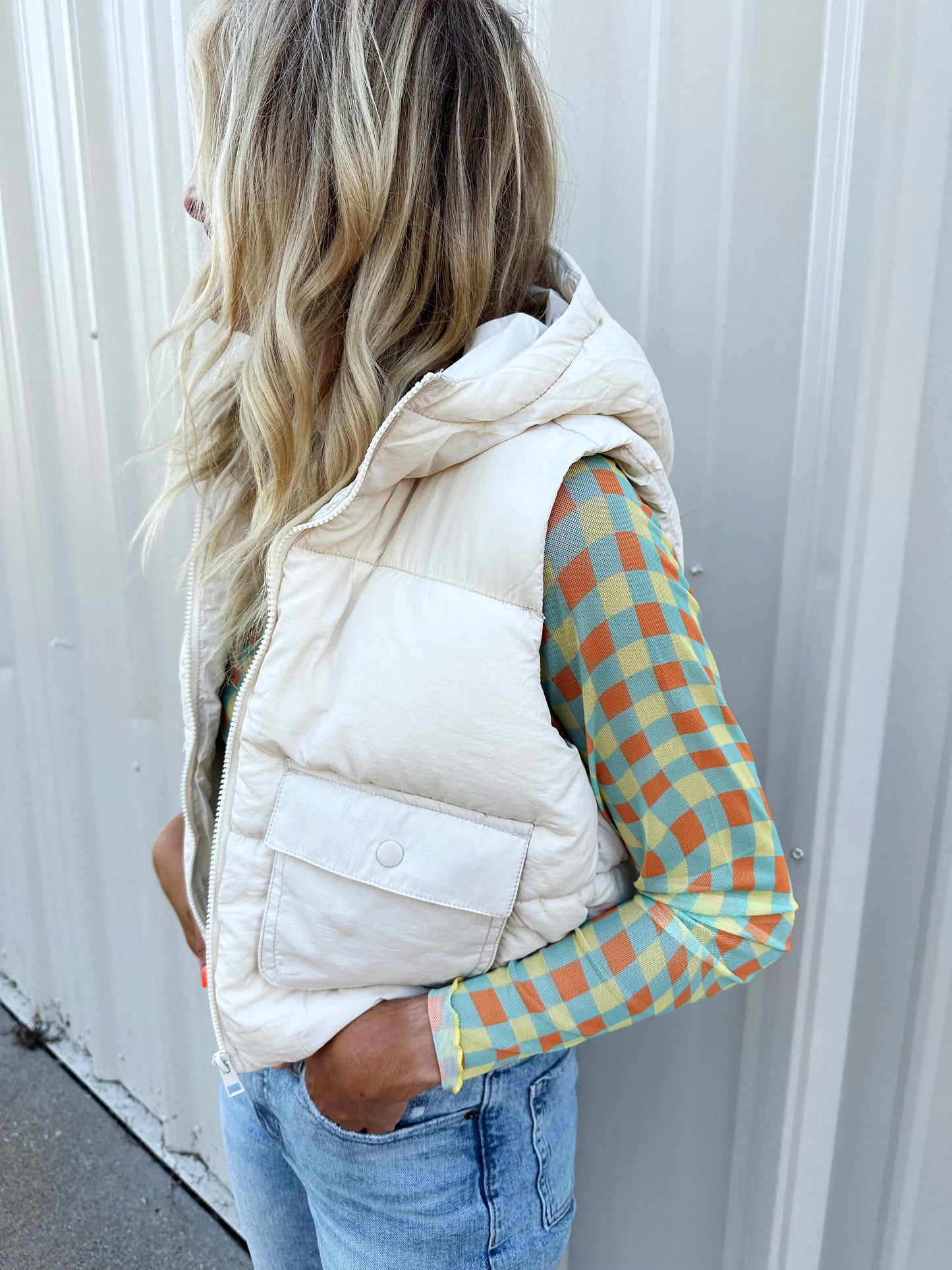 *RESTOCKED* Cream Hooded Vest